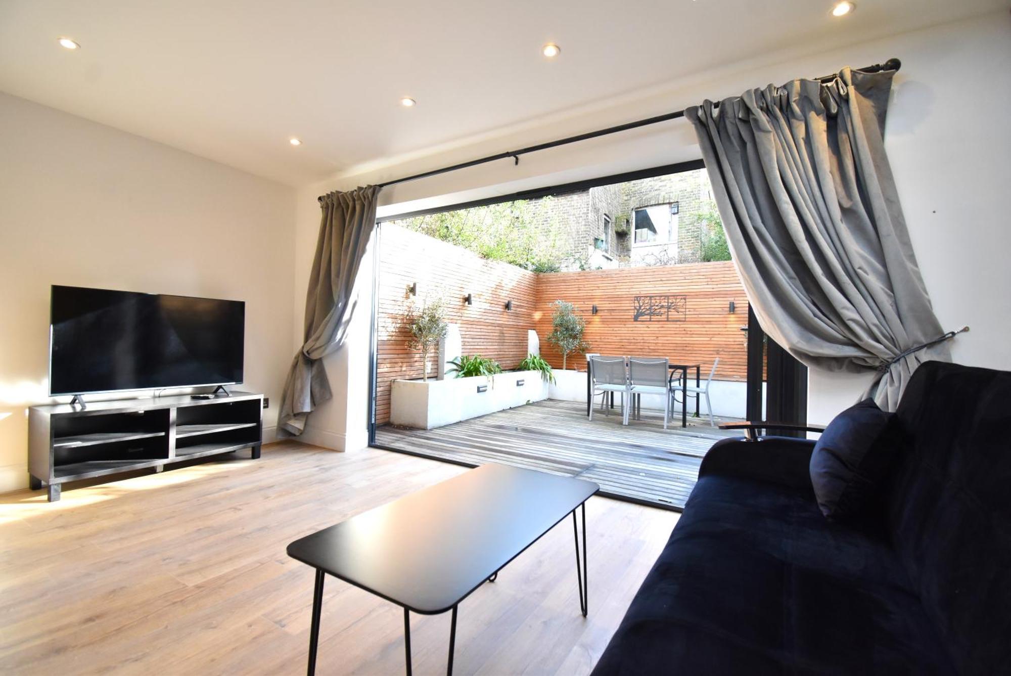 Stunning 2 Bed Apartment Λονδίνο Εξωτερικό φωτογραφία